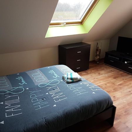 Charmante Chambre D'Hotes En Normandie Lägenhet Valognes Exteriör bild