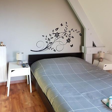 Charmante Chambre D'Hotes En Normandie Lägenhet Valognes Exteriör bild