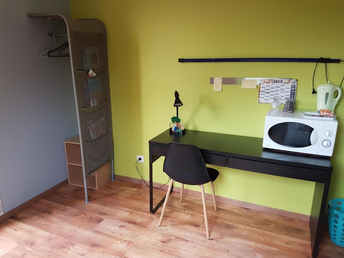Charmante Chambre D'Hotes En Normandie Lägenhet Valognes Exteriör bild