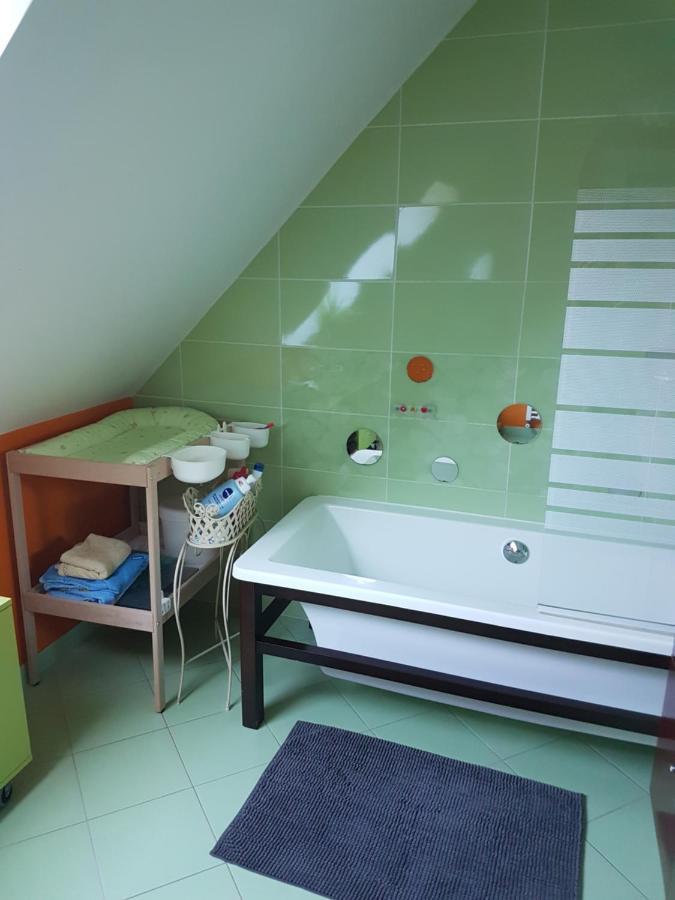 Charmante Chambre D'Hotes En Normandie Lägenhet Valognes Exteriör bild